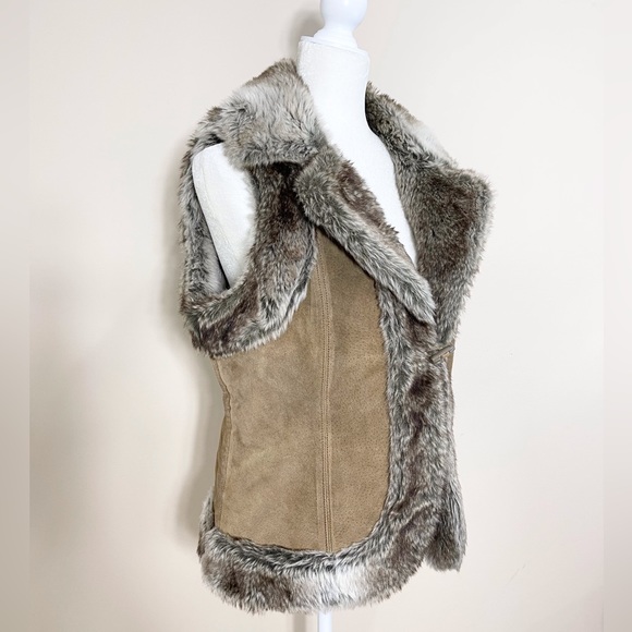 NWOT Live A Little Brown Leather Vest - Picture 3 of 15